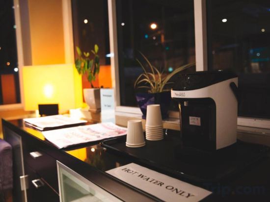 Фото Twin Towers Inn