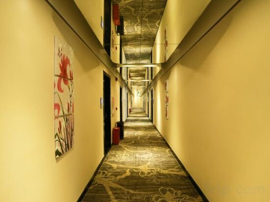 Фото Yida Hotel