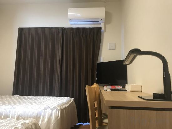 Фото Weekly Harbor View Mansion Ginowan