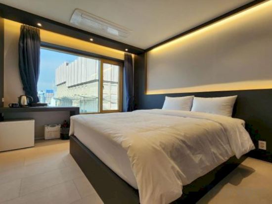 Фото Goldstone Hotel