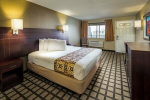 Гостиница Travelers Inn