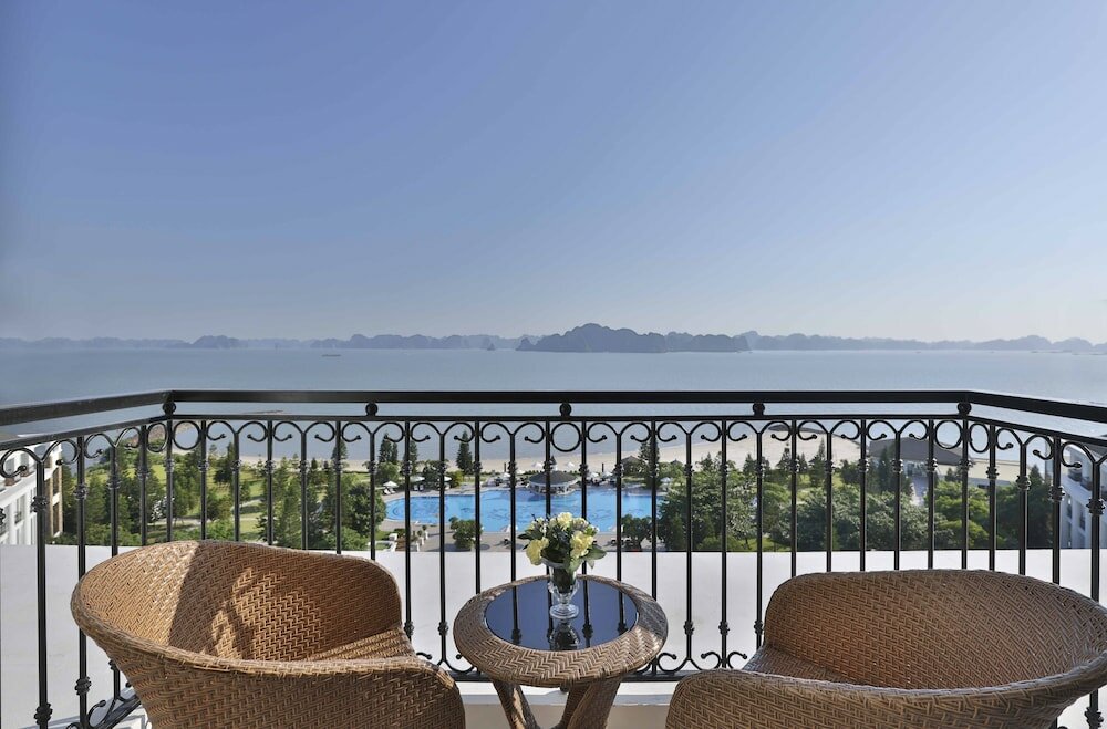 Фото Vinpearl Resort & SPA Ha Long