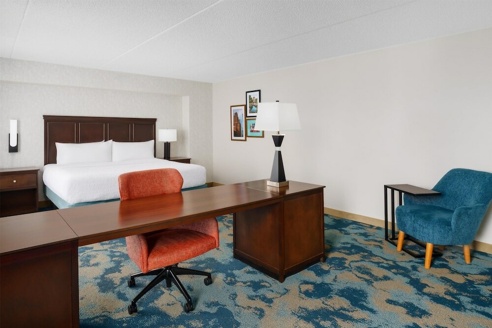 Фото Hampton Inn by Hilton Chicago-Midway Airport