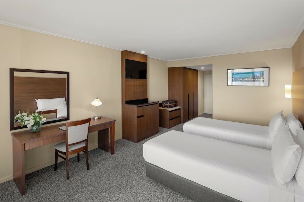 Фото The Sydney Boulevard Hotel