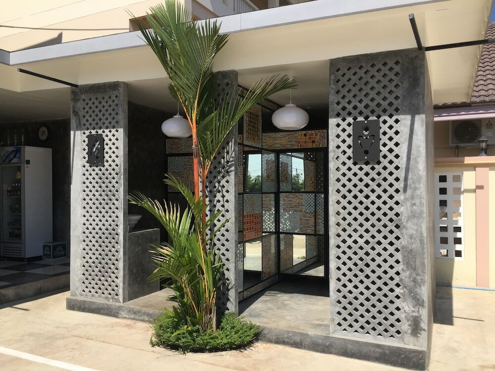 Фото Phetcharat Grand Hotel Maesot