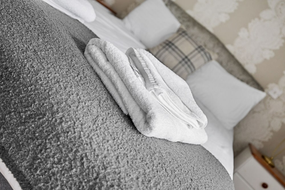 Фото Oyo Plymouth Central Hotel