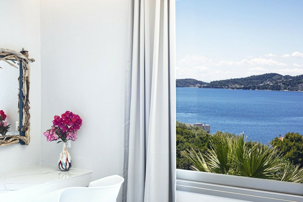 Фото Core Luxury Suites