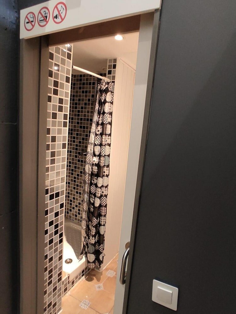 Фото Ant Hostel Barcelona