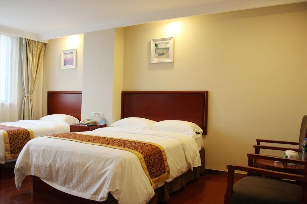 Фото GreenTree Inn Taizhou Taixing Middle Guoqing Road Business Hotel
