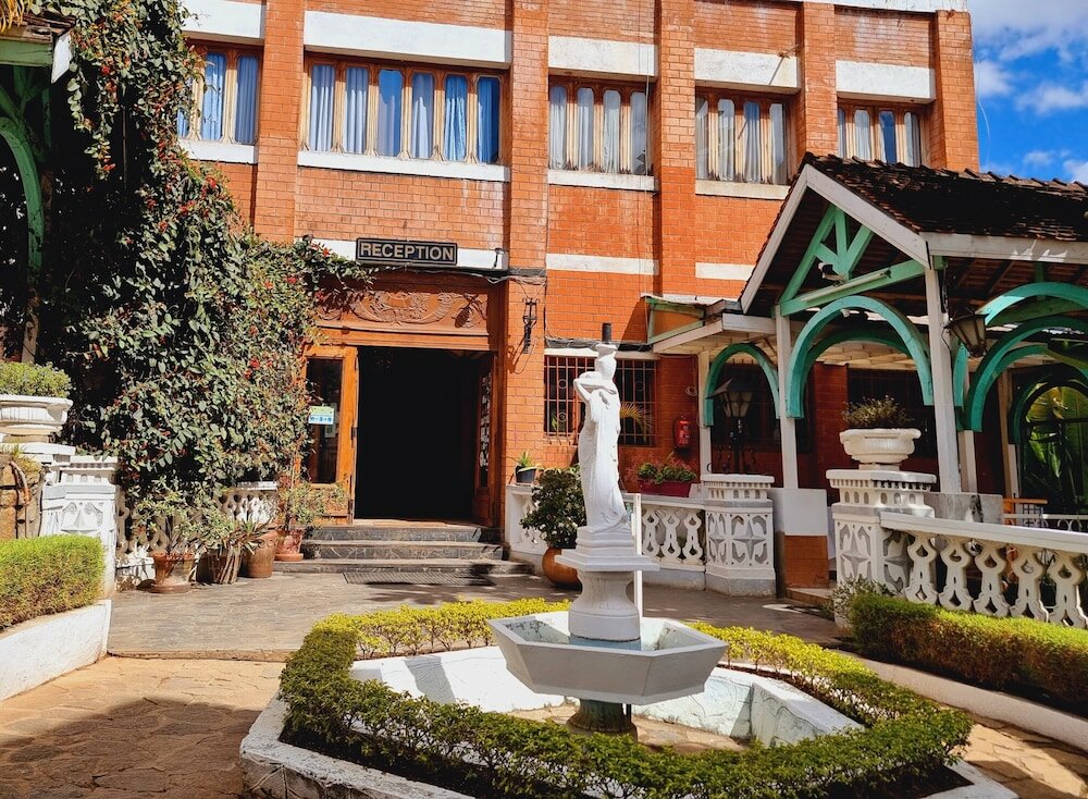 Фото отеля 2