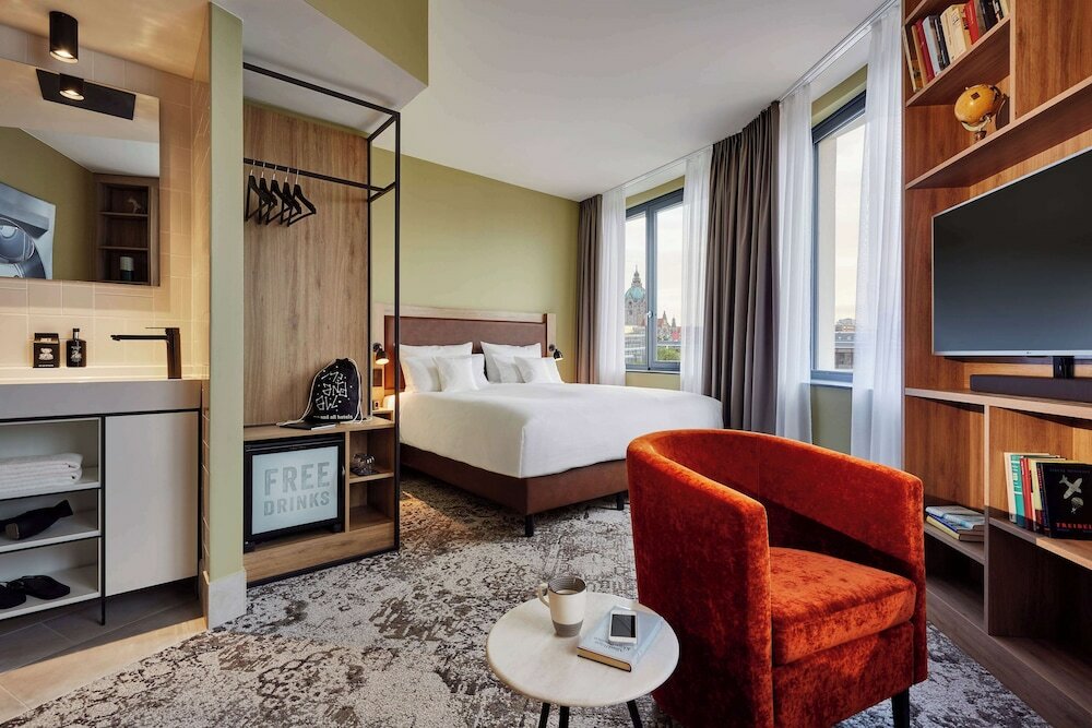 Фото отеля 2