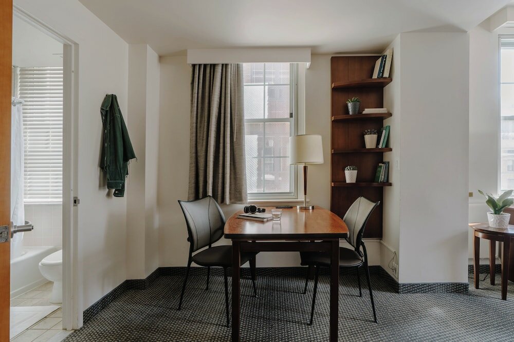 Фото Club Quarters Hotel in Philadelphia