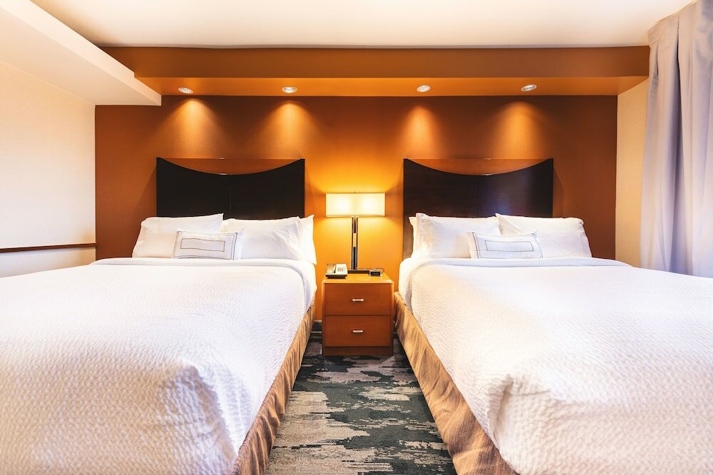 Фото Fairfield Inn & Suites by Marriott Redding