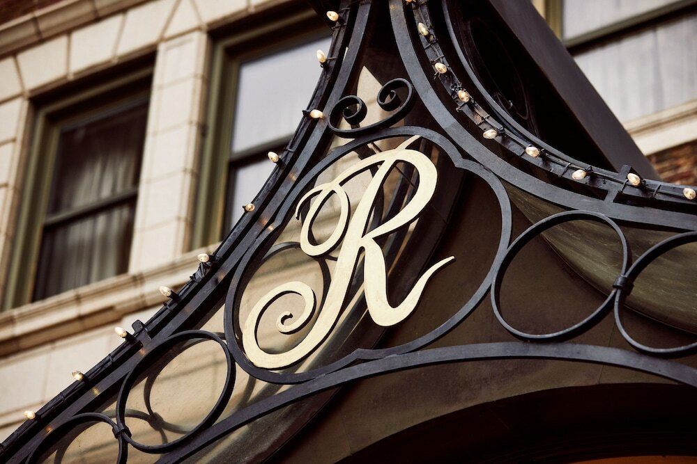 Фото The Raphael Hotel, Autograph Collection