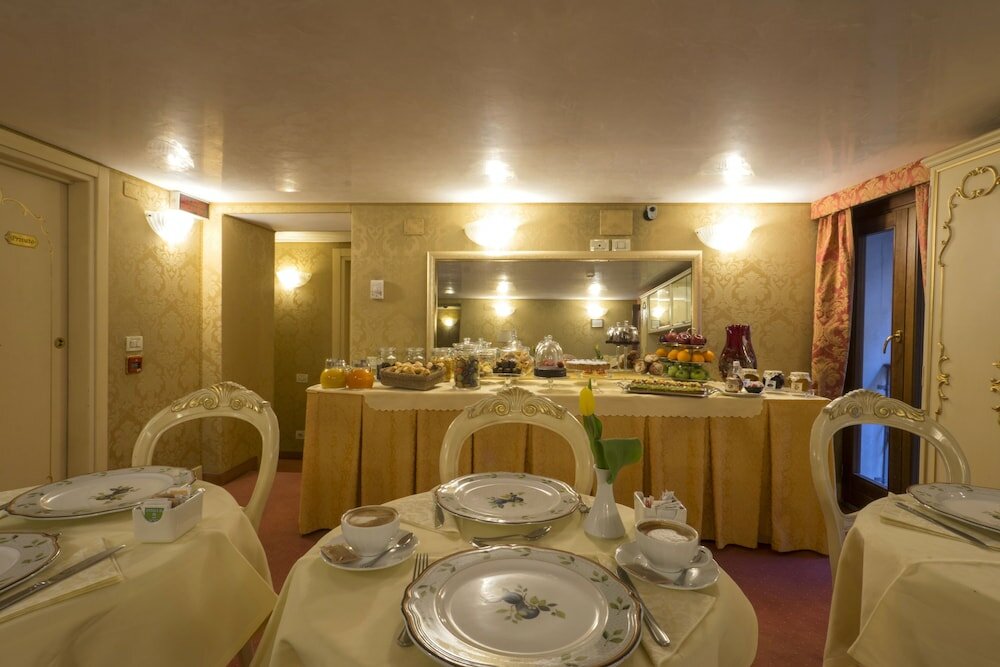 Фото Hotel Becher