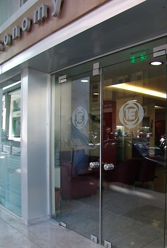 Фото Economy Hotel