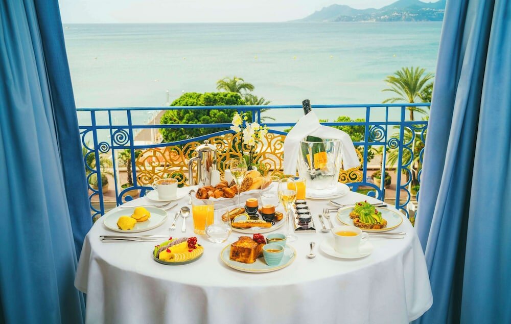 Фото Hotel Martinez