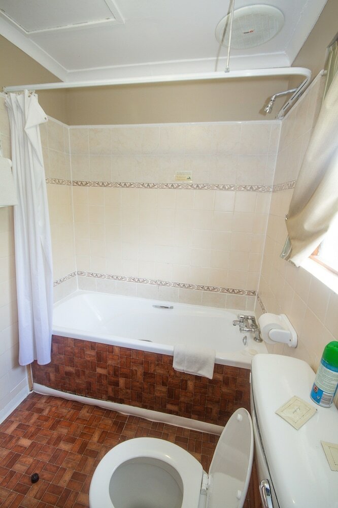 Фото Pine Lodge Resort