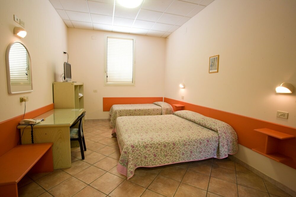 Фото Hotel Frate Sole