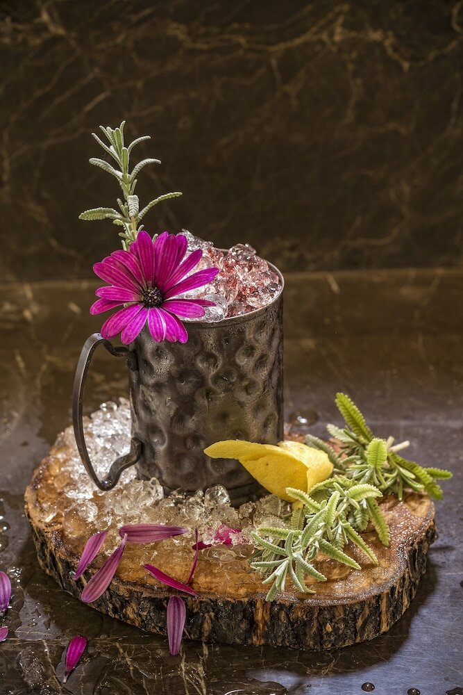 Фото 3Sixty Hotel & Suites