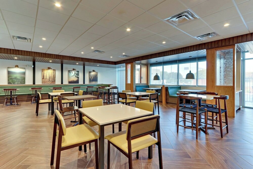 Фото Fairfield Inn & Suites by Marriott Dallas Love Field