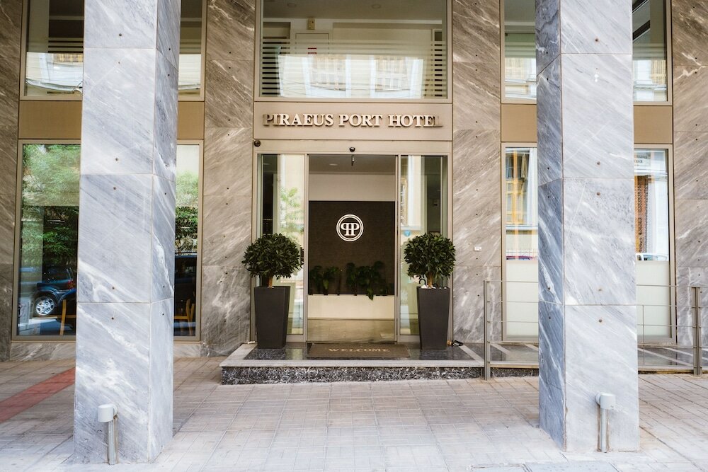 Фото Piraeus Port Hotel
