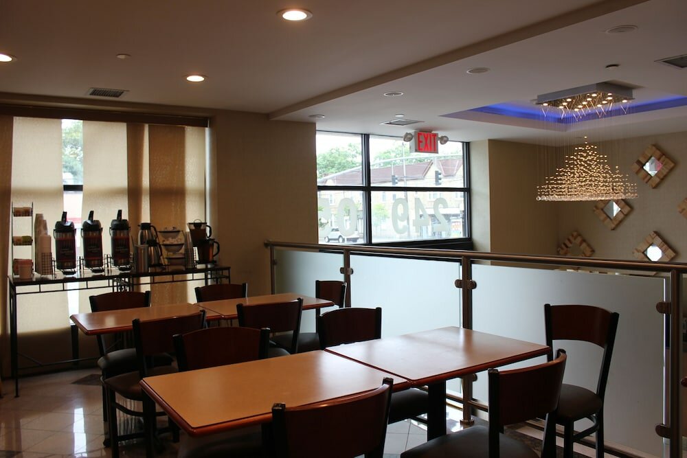 Фото Bellerose Inn