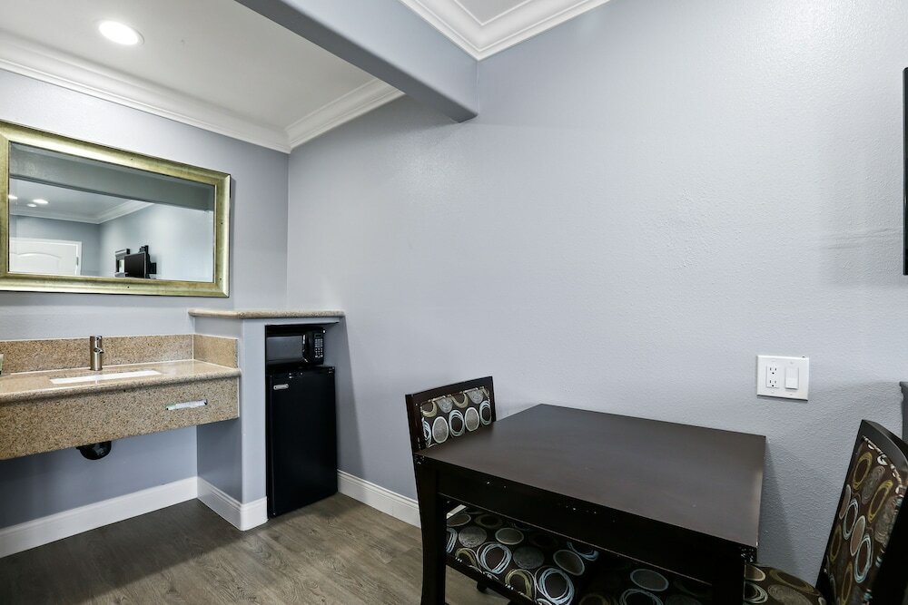 Фото 3rd Avenue Inn