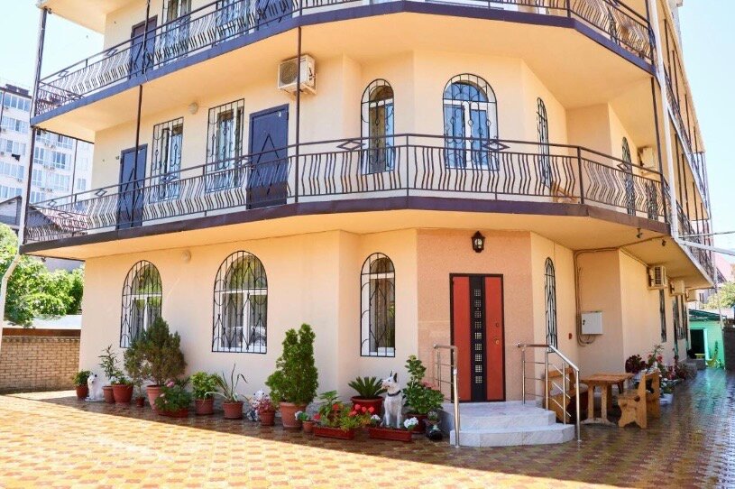 Фото отеля 2