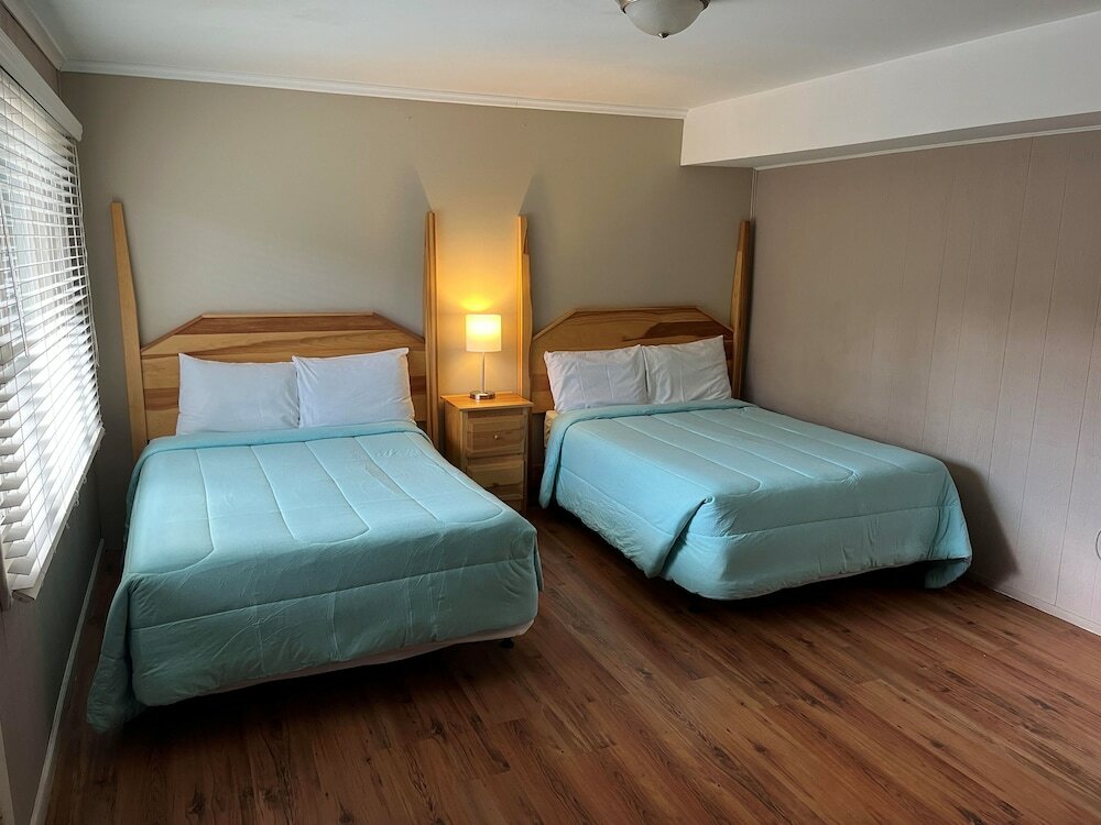 Фото Community Court Motel