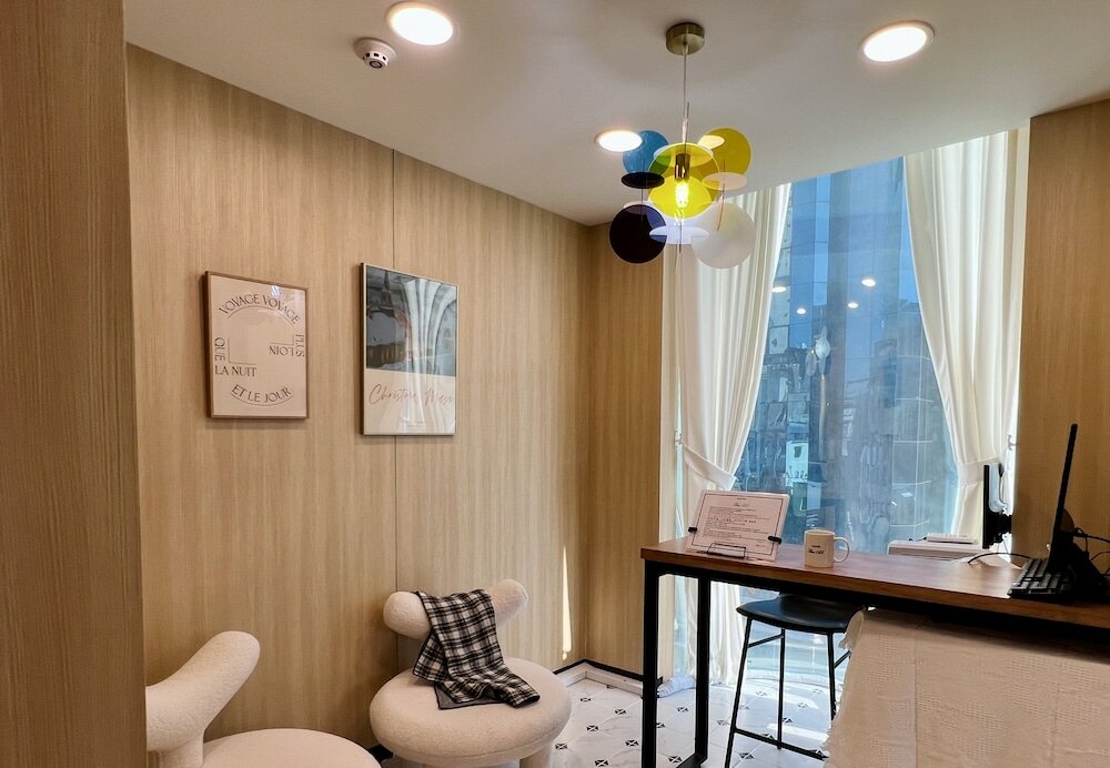 Фото Philstay Myeongdong Central Hotel