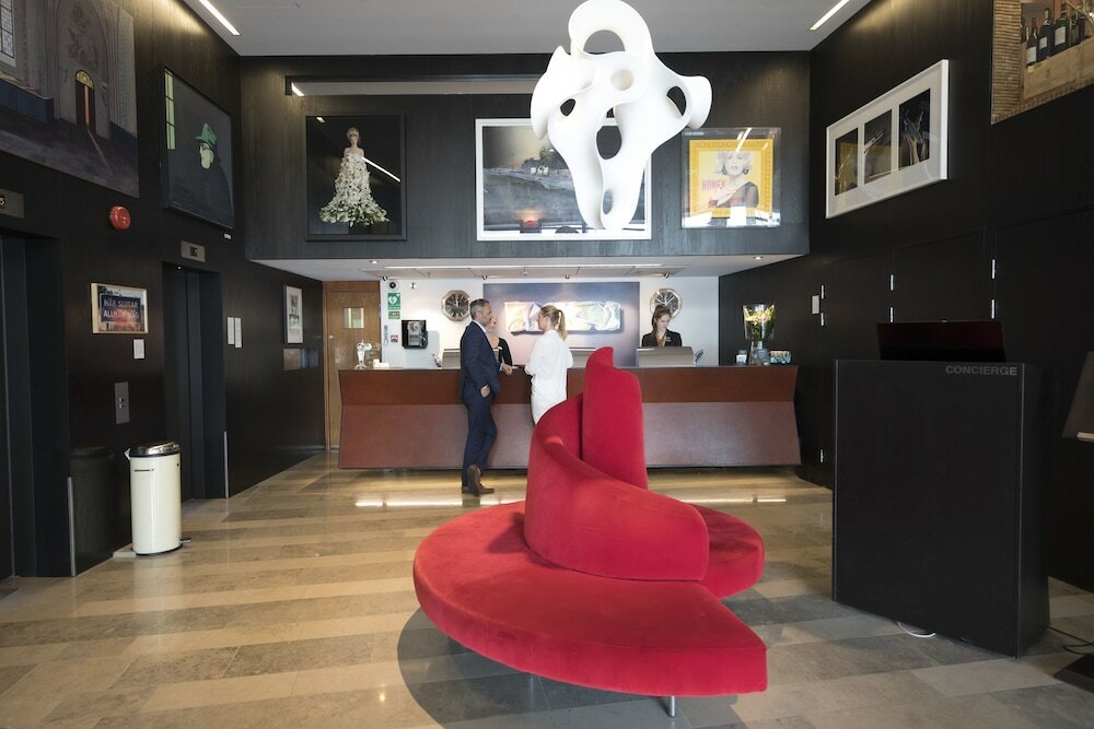 Фото Avalon Hotel