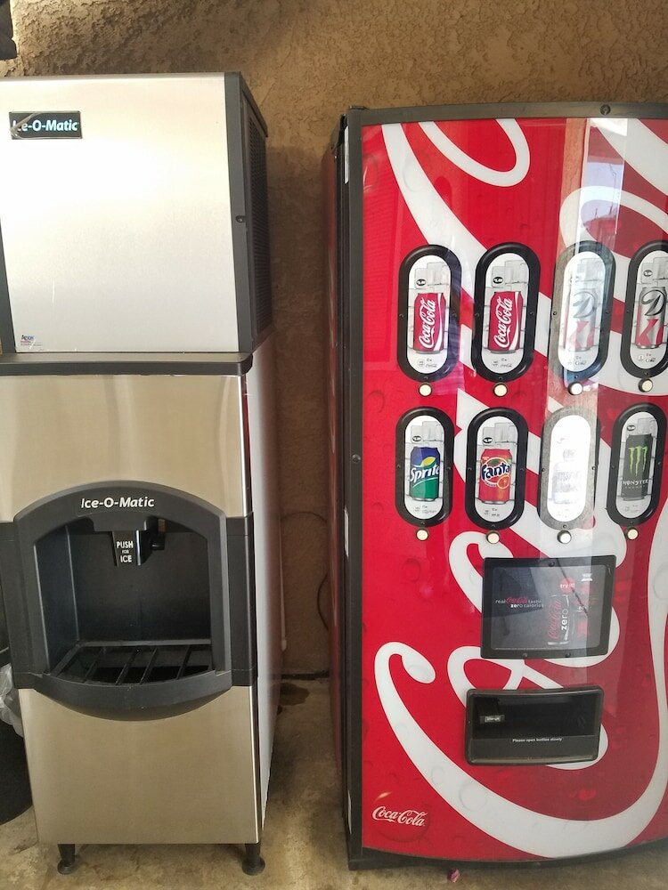 Фото Americana Inn