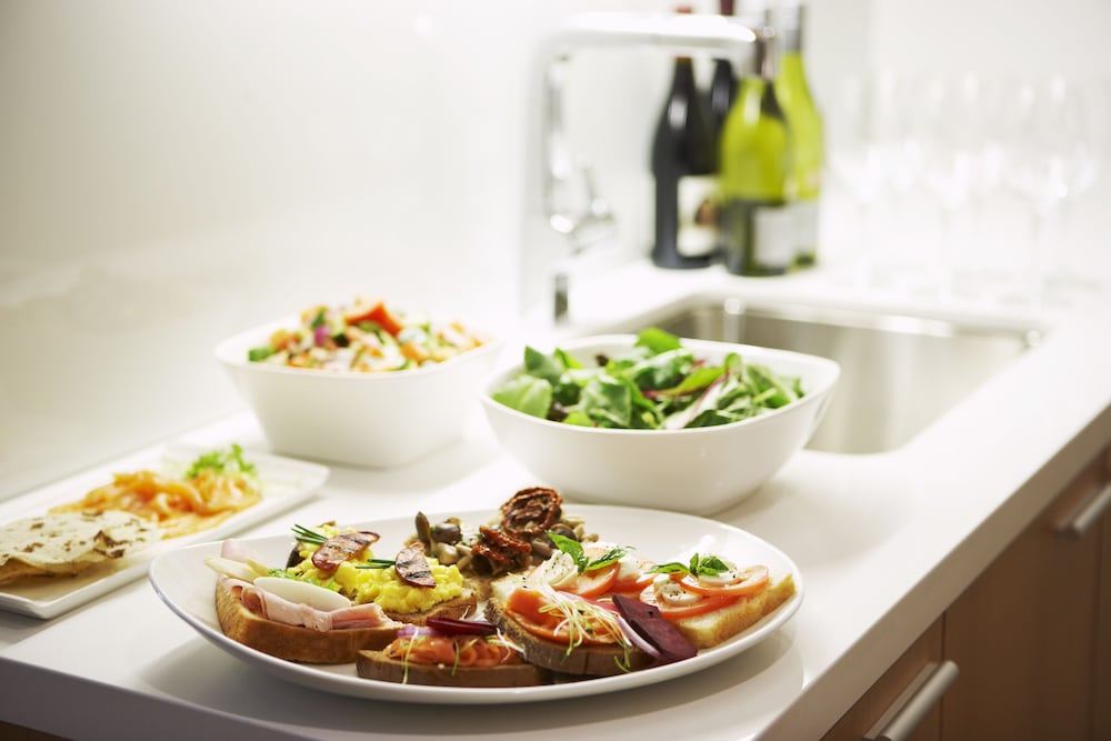 Фото Le Germain Hotel Maple Leaf Square