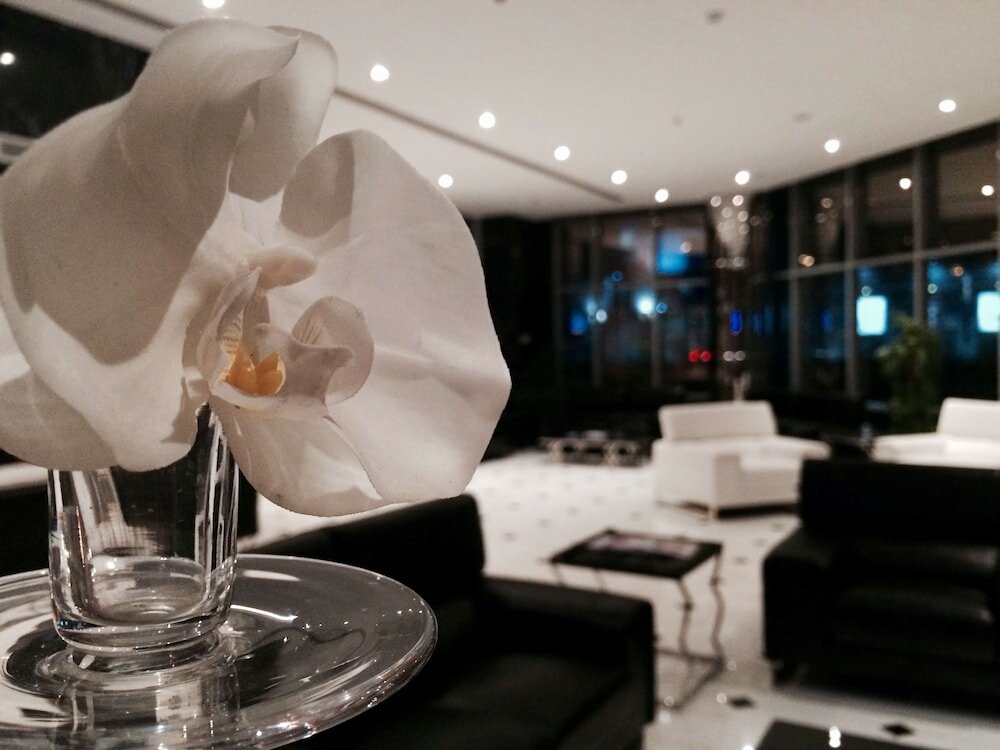 Фото Tulip Hotel And Suites