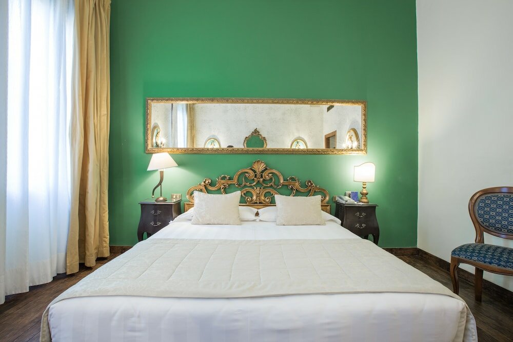 Фото Hotel Amadeus