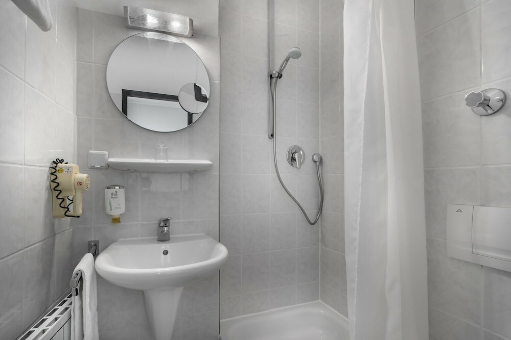 Фото Hotel Leonet
