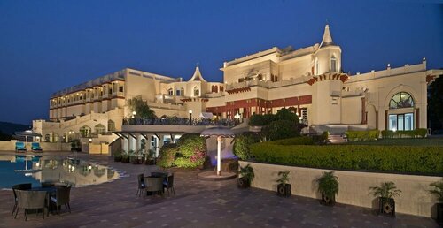 Внешний вид отеля Noor-Us-Sabah Palace в Бхопале, фото 1