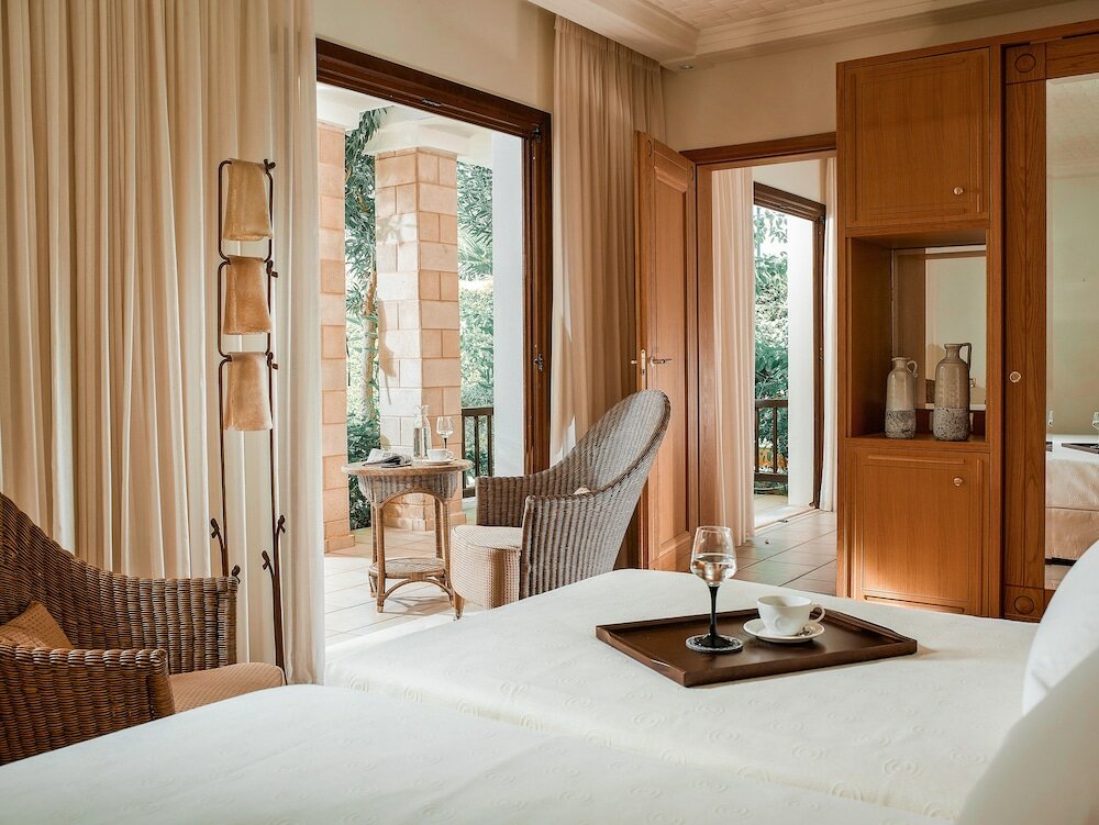 Фото Mitsis Royal Mare