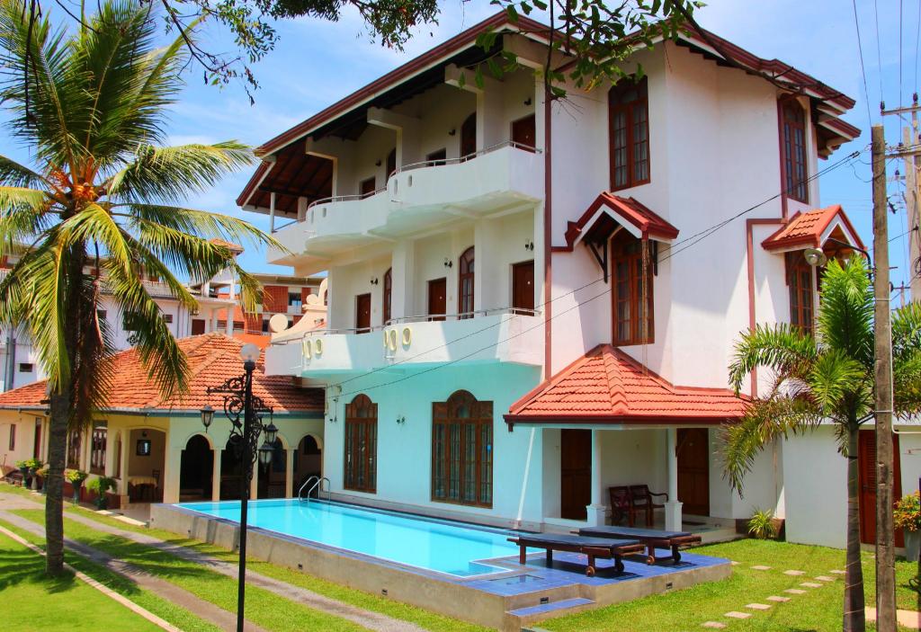 Фото отеля 1