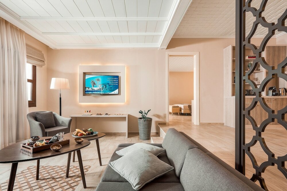 Фото Mitsis Royal Mare