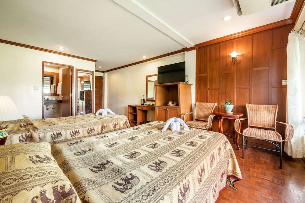 Фото Royal Ivory Sukhumvit Nana