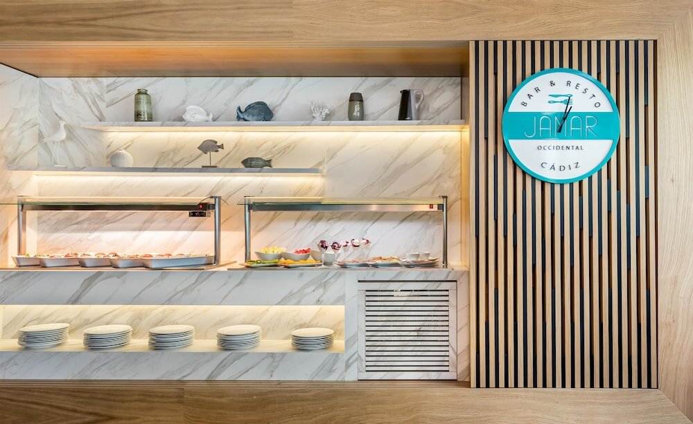 Фото Occidental Cádiz