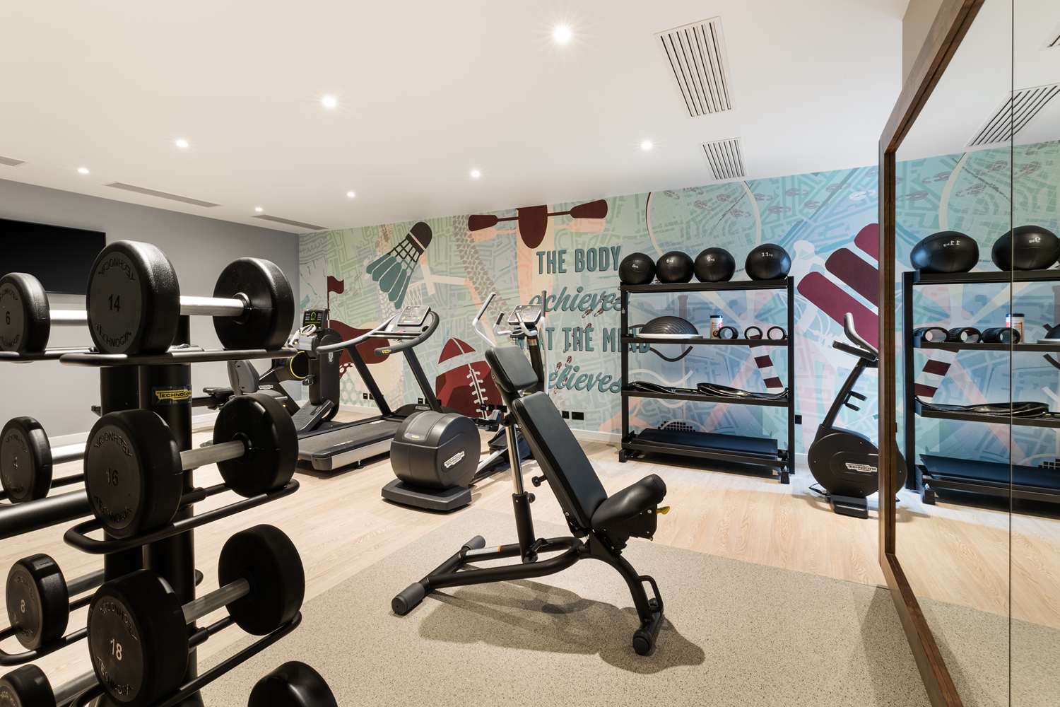 Фото Hampton by Hilton London Ealing