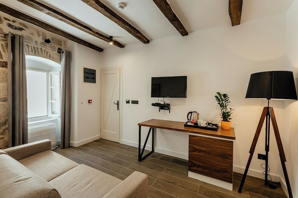 Фото Conte Hotel