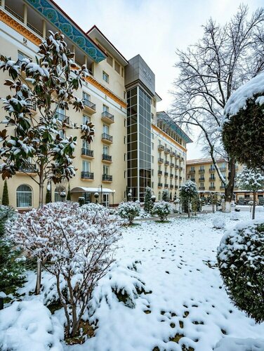Гостиница Lotte City Hotels Tashkent Palace в Узбекистане