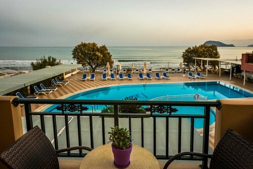 Внешний вид отеля Mediterranean Beach Resort в Муниципальной единице Лаганасе, фото 1