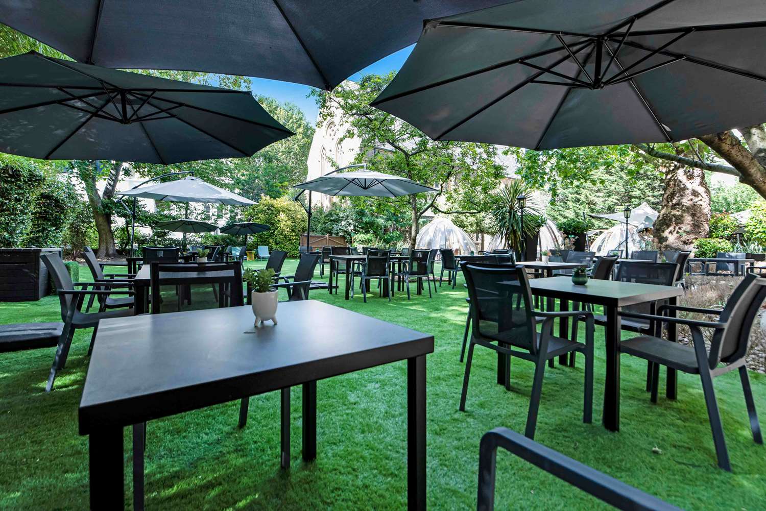 Фото DoubleTree by Hilton London Kensington