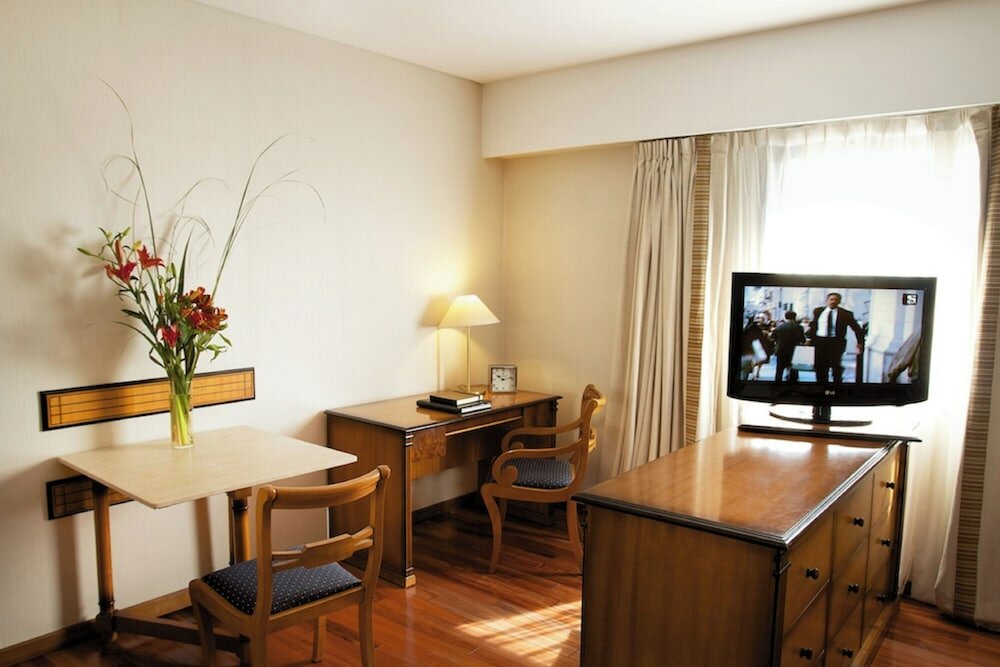 Фото Argenta Tower Hotel & Suites