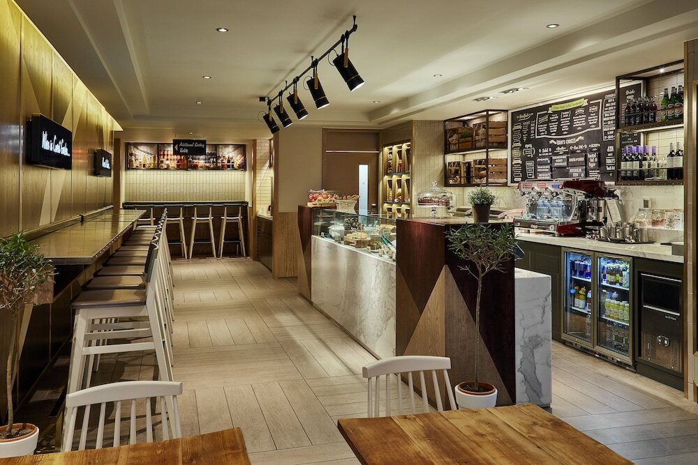 Фото Hub by Premier Inn London Covent Garden